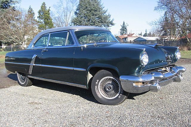 Lincoln Capri sedan 1953