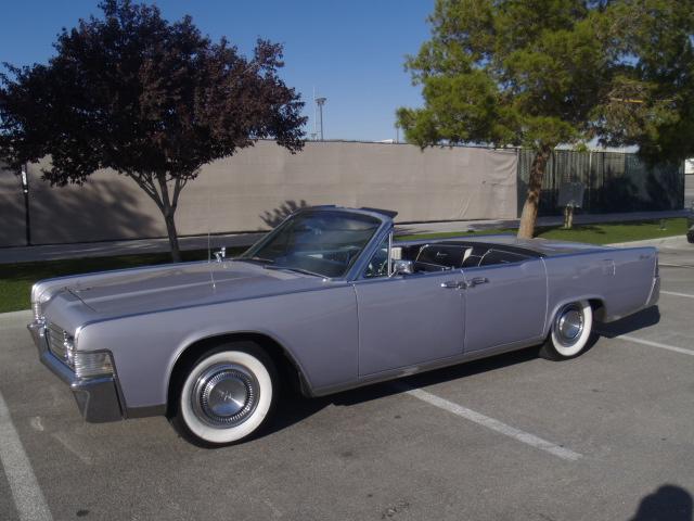 Lincoln Continental convertible  4d. 1965