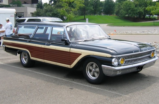 Ford Country Squire 1961