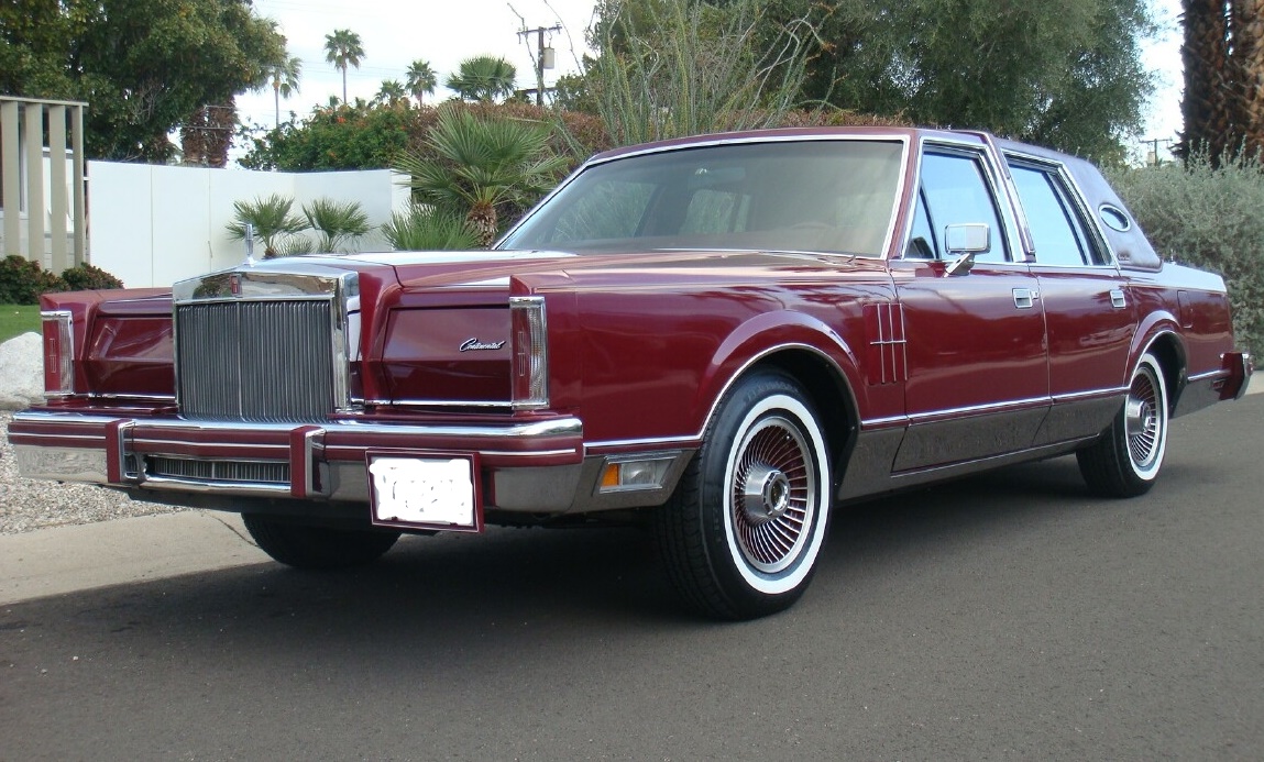 Lincoln Continental mk VI sedan 1982